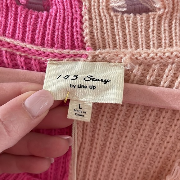 Sweetness Color Block Sweater - Fuchsia - Picture 3 of 5